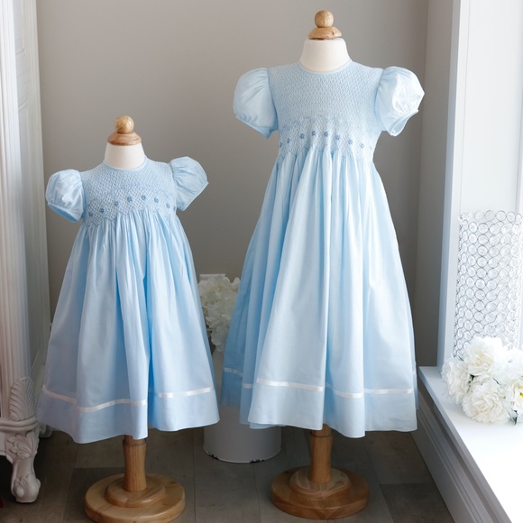 Strasburg Dress Hand Smocked Blue Special Occasion Mint Condition LOVELY - Picture 7 of 10